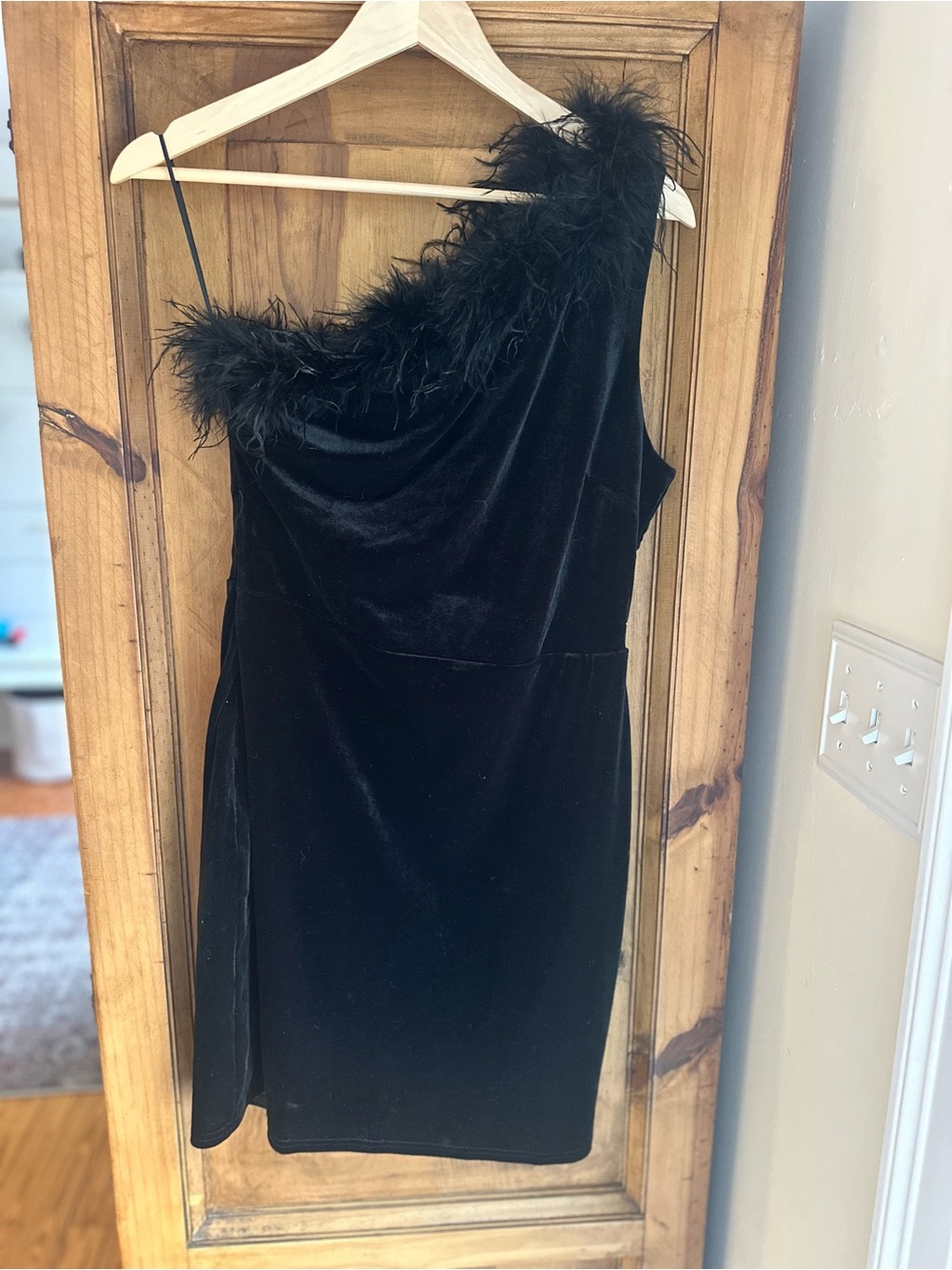 Altar’d State Black One-Shoulder Velvet Feather Trim Dress Medium NEW
